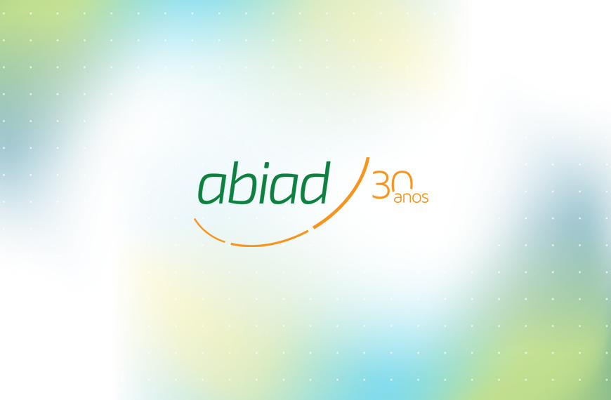 Imprensa prestigia 30 anos de Abiad - Abiad 